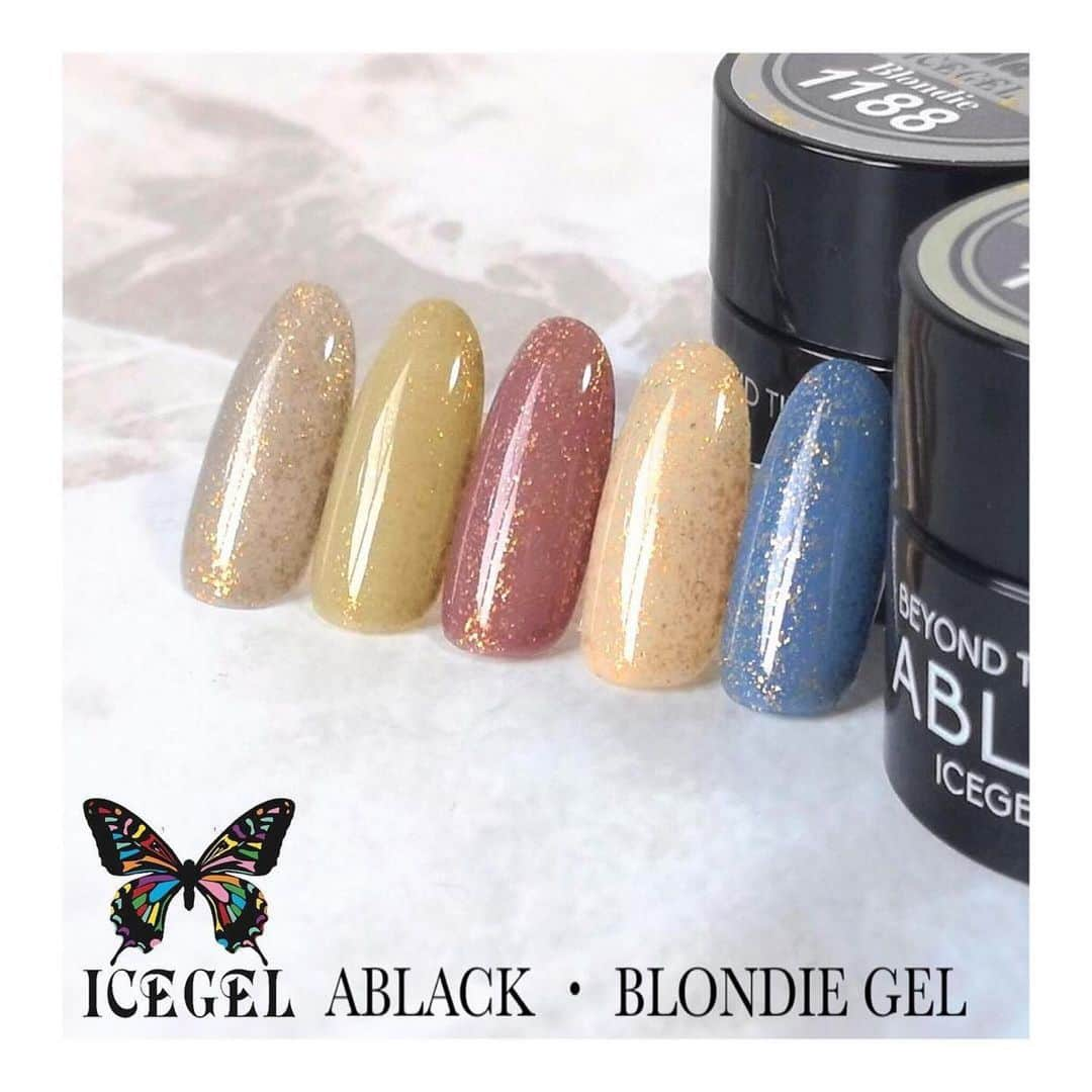 Icegel Nailさんのインスタグラム写真 - (Icegel NailInstagram)「#아이스젤 #블론디젤 베이스 컬러에 #리얼리본몰드 와 #별빛네일 시즌3 #마법처럼 컬러로 라본디자인을 해주셨어요!! 크리스마스 시즌이 오고있는거 같아요❄️❄️  Repost @atelier_t_style ・・・ 🎀❤️ ショートな爪からようやく リボンが付けれる長さまで 伸びて喜ぶお客様😊 . . . ICEGEL  Star galaxy. 1158. 1162 Blondie gel. 1190. 1192 . . . . .  @icegelnail  @icegelkorea  @icegel_global  @icegel_japan  . . . . . . . . #icegel #stargalaxy #gelnails #flowernails #アイスジェル #マグネットネイル #マグネットジェル #スターギャラクシー #ジェルネイル #ジェルアート #ネイルアート #ネイルデザイン #nails #nailstagram #naildesign #nailart #美甲 #美甲彩繪 #凝膠指甲 #光療指甲 #маникюрнадому #ناخن_شیک #дизайнногтей #ногти #nägel」11月19日 0時54分 - icegelnail