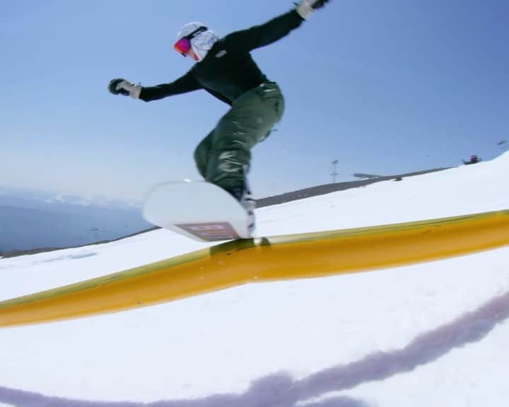 アナログクロージングのインスタグラム：「🚨#BurtonTeam Update🚨 We could not be more excited to welcome Nora Beck (@snore.a) to the #BurtonTeam.  Nora’s roots at a tiny Virginia resort bred the creativity to get her on the team. Her signature style and raw talent makes her an inspiration to anyone strapping in. WELCOME TO THE TEAM NORA! Check out Nora's page on Burton.com - Link In Bio 📷: @walshmt」