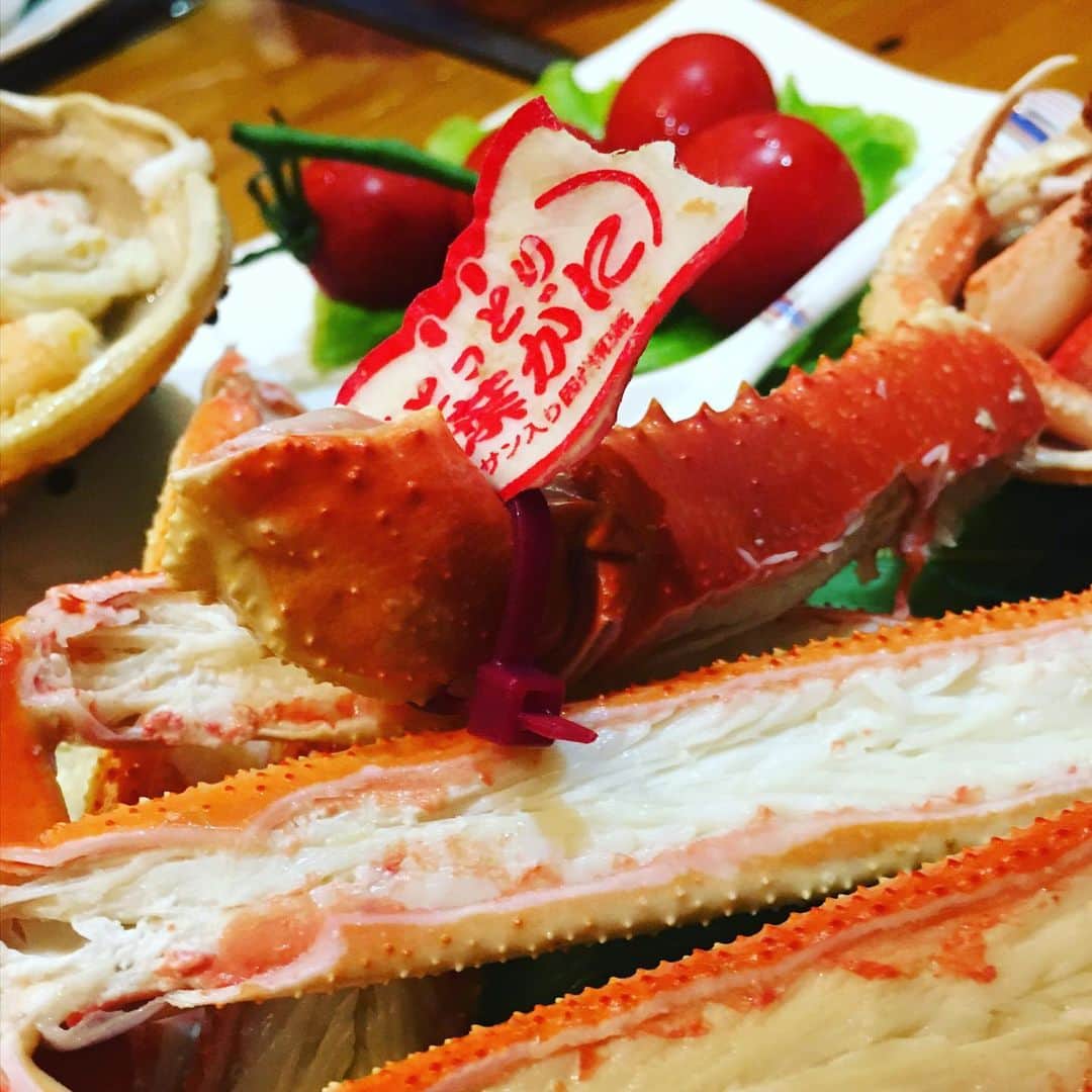 宮田麺児さんのインスタグラム写真 - (宮田麺児Instagram)「カニ祭り。  #爾今#日本酒#カニ」11月19日 1時01分 - miyatamenji