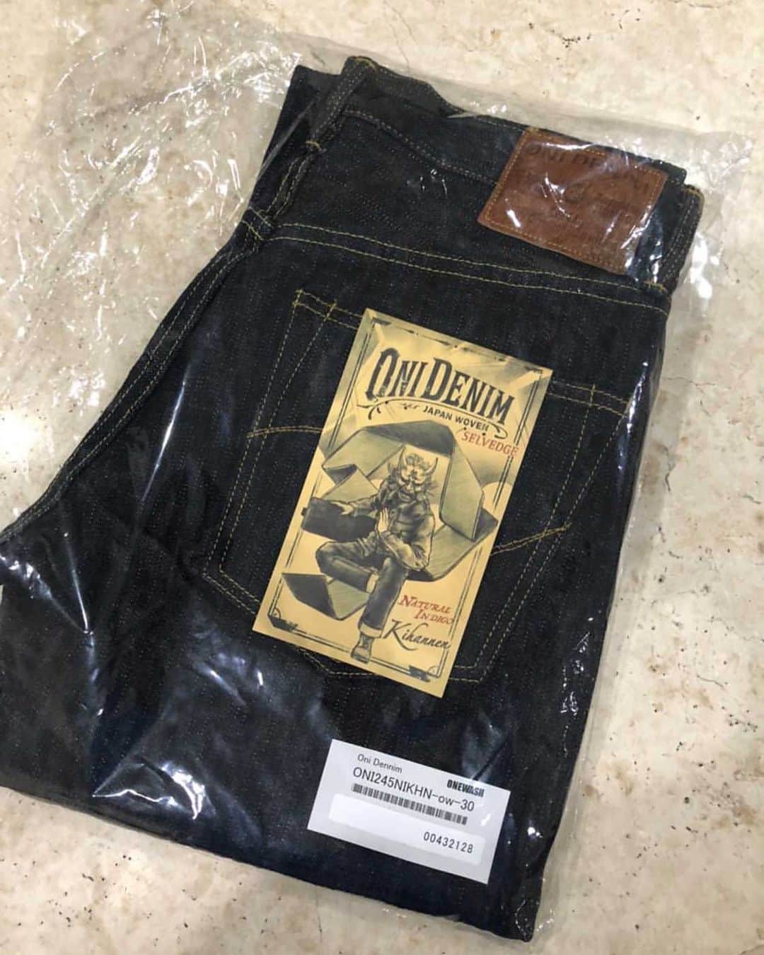 Denimioさんのインスタグラム写真 - (DenimioInstagram)「We are happy that the #onidenim #kihannen have finally arrived at @dnmboi, the incredibly talented guy who designed that flasher!  If you're in the market for any of ONI's slubby denims, get your megadeal cards now to get a great discount next week!!  #Denimio #denim #denimhead #denimfreak #denimlovers #jeans #selvedge #selvage #selvedgedenim #japanesedenim #rawdenim #drydenim #worndenim #fadeddenim #menswear #mensfashion #rawfie #denimporn #denimaddict #betterwithwear #wabisabi」11月19日 1時06分 - denimio_shop