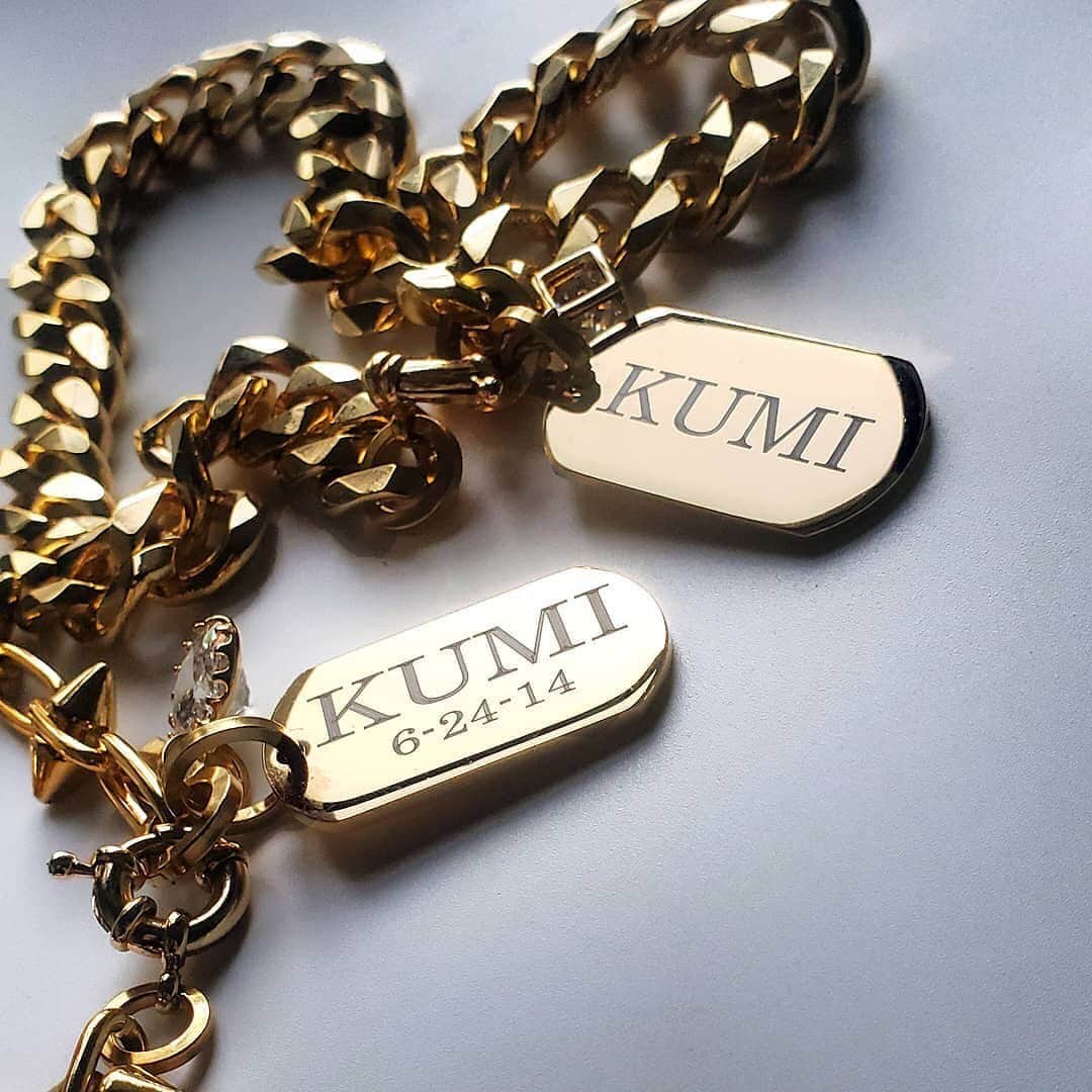 Regeneratti&Oliveira Kennelさんのインスタグラム写真 - (Regeneratti&Oliveira KennelInstagram)「Obsessed with the new personalized military style tag that just landed on the website! It will surely be the perfect memorable gift for your pooch or a loved one🌟!  Available here : frenchbullevard.com . . . . .  #frenchiepetsupply #frenchiesofinsta #pugsofinsta #frenchbulldog #frenchiesofinstagram #pug #frenchies #reversibleharness #frenchiehoodie #thedodo #frenchieharness #dogclothes #dogharness #frenchiegram #dogsbeingbasic #frenchieoftheday #instafrenchie #bulldogs #dogstagram #frenchievideo #cutepetclub #bestwoof #frenchies1 #ruffpost #bostonterrier #bostonsofig #animalonearth #frenchbullevard」11月19日 1時06分 - jmarcoz