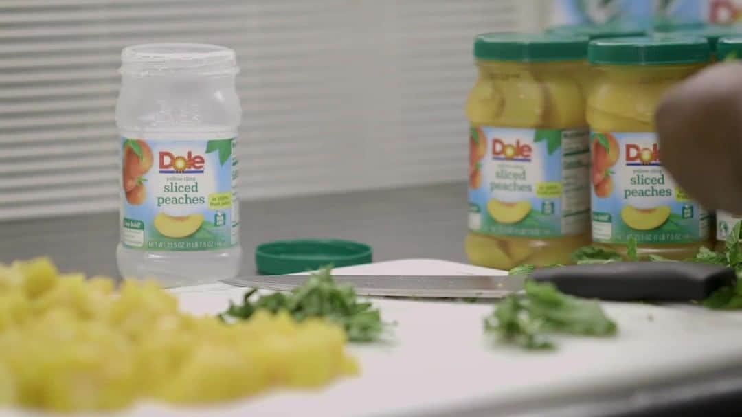 Dole Packaged Foods（ドール）のインスタグラム：「Salam Rida, project manager for The Fertile Ground Project in Jackson, talks about our grassroots efforts to creatively tackle the issue of food access through the #SunshineForAll program and why it's so important for corporations to take action and evoke change.」