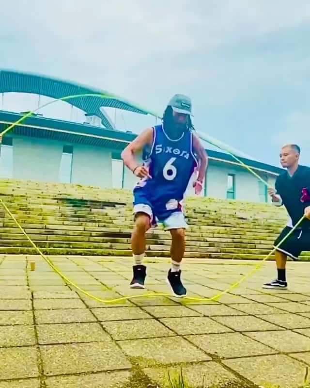 メジャー・レーザーのインスタグラム：「soca storm but make it double time」