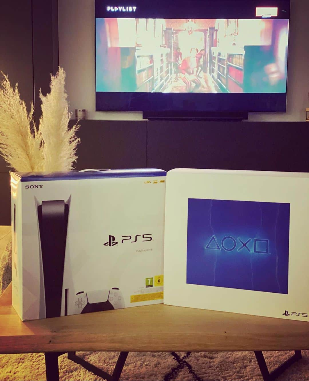 ディミトリ・ペイェさんのインスタグラム写真 - (ディミトリ・ペイェInstagram)「PS5 ☑️ @playstationfr  #PlayHasNoLimits」11月19日 2時36分 - payetdimitri27