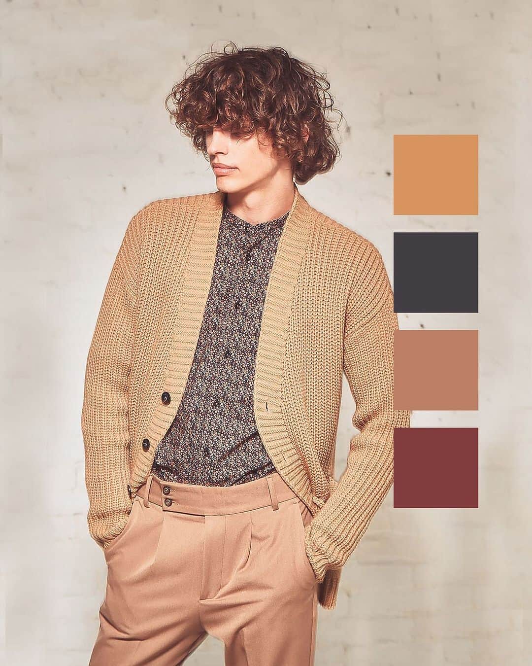 のインスタグラム：「🟣 Guarda all’essenziale e cerca nell’armadio il tuo stile preferito. . . . . . #xagonman #xagonmanclothing #man #clothes #fashion #style #palette #essential #color #november #wednesday #armadio #autumn #beyourself #italy #bologna #2020」