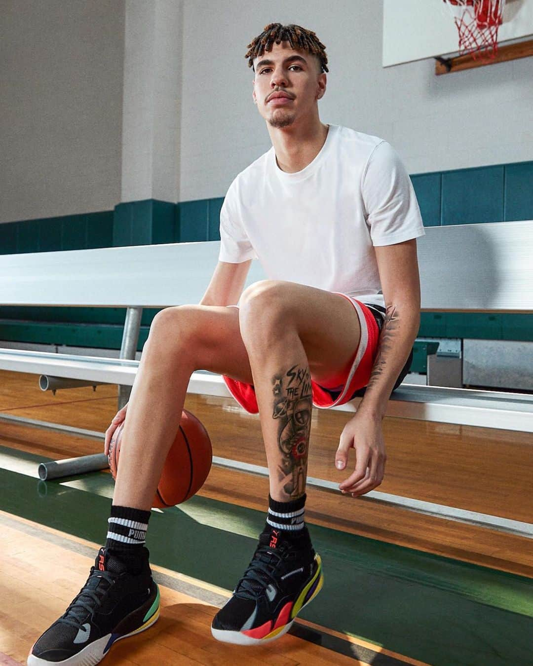 Instagramさんのインスタグラム写真 - (InstagramInstagram)「LaMelo Ball (@melo) has been looking forward to this moment for years. All eyes are on the 19-year-old as he steps into the spotlight at the 2020 #NBADraft. 🏀 👀⁣ ⁣ “This is what I’ve been working for my whole life,” says LaMelo. “I’ve been training and working on every part of my game so that wherever I end up, I’m helping the team win from day one. At the end of the day, I want to win championships and be a Hall of Famer. The work to achieve that is happening now.”⁣ ⁣ Beyond perfecting his jumper, LaMelo has been listening to music and spending time with his family to get his mind right for the adventure ahead. “What matters most to me is that my family and those closest to me know who I am and what I’m about. As long as they know that everything I do is for them, I’m good.”」11月19日 4時07分 - instagram