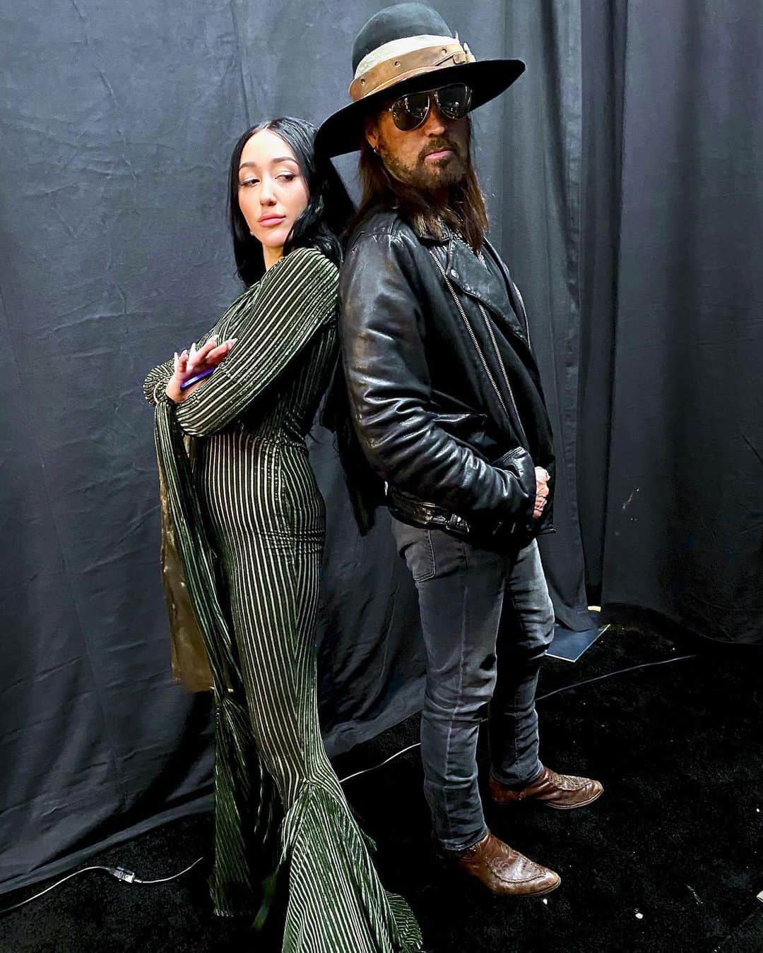 ビリー・レイ・サイラスのインスタグラム：「DIG IT!!! @noahcyrus」