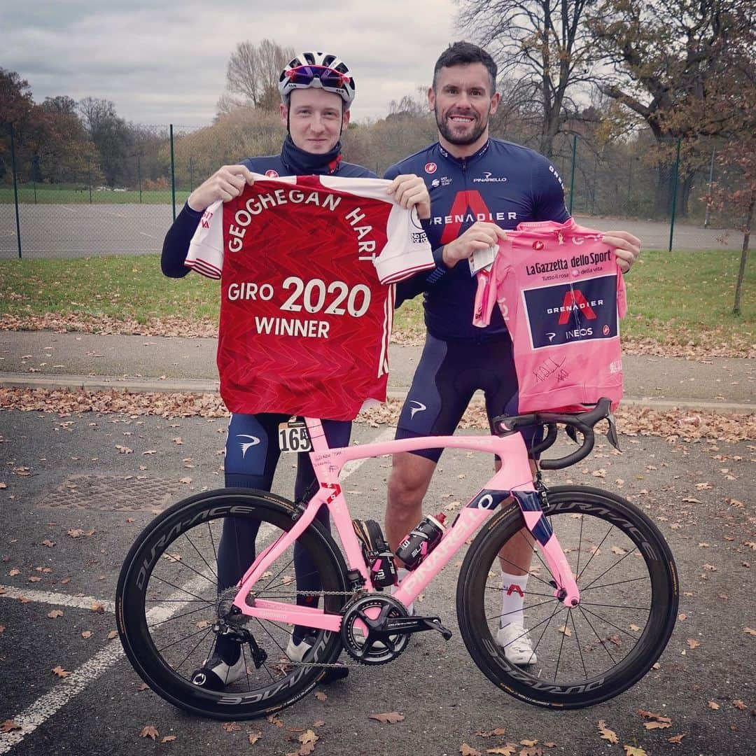 ベン・フォスターさんのインスタグラム写真 - (ベン・フォスターInstagram)「THIS JUST HAPPENED!!  @taogeogheganhart is not only an absolute beast on the bike 🚴🏽‍♂️ but a complete legend of a bloke too!!👌  He even brought his Giro winners edition pink @pinarello for a ride!! 😍  New YouTube video dropping Friday afternoon 🙌  #taogeogheganhart #pinarello #giro2020 #arsenalfc #thecyclinggk #benfoster」11月19日 5時14分 - benfosters