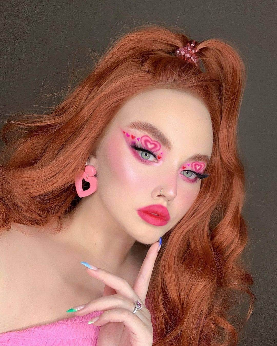 NYX Cosmeticsさんのインスタグラム写真 - (NYX CosmeticsInstagram)「Sugar, spice, and everything nice 💗✨ @ericaswn wears our Born To Glow Radiant Concealer as a base  to transform herself into Blossom 🌸 Who is YOUR favorite Powerpuff Girl? 💋 • #icedathome #nyxcosmetics #nyxprofessionalmakeup #crueltyfreebeauty」11月19日 5時34分 - nyxcosmetics