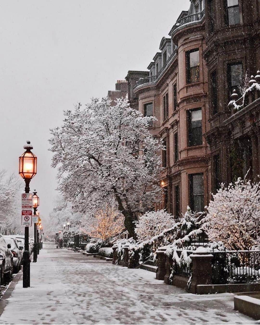 Wonderful Placesさんのインスタグラム写真 - (Wonderful PlacesInstagram)「A morning after the snow stopped in Boston ✨💙💙❄️❄️✨ . Pictures by ✨✨@kimmyn_✨✨ #wonderful_places for a feature 💙❄️」11月19日 6時23分 - wonderful_places