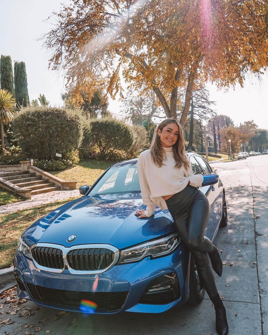 ヴェール・ゲンタのインスタグラム：「So happy to be participating in @bmwusa Annual Drive to End Hunger w/ @feedingamerica to help families during this holiday season 🤍 Check out my stories to learn more! #SoCalBMW #BMWPartner」