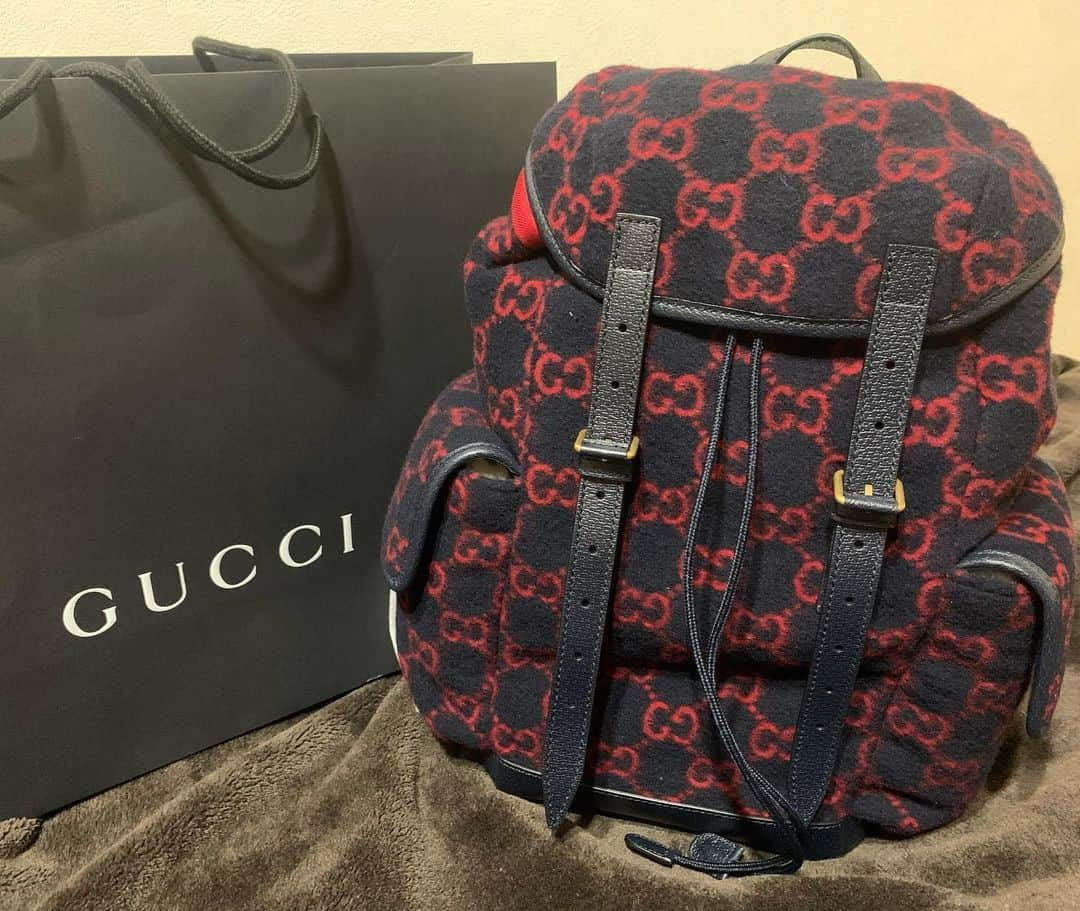 fuukaさんのインスタグラム写真 - (fuukaInstagram)「. GUCCIのリュック めちゃくちゃ可愛いの\(* ¨̮ *)/💛 . . #gucci #guccibag #グッチ #グッチバッグ #グッチリュック #バックパック #リュック #バッグ #カバン」11月19日 17時18分 - fu_ka.1912