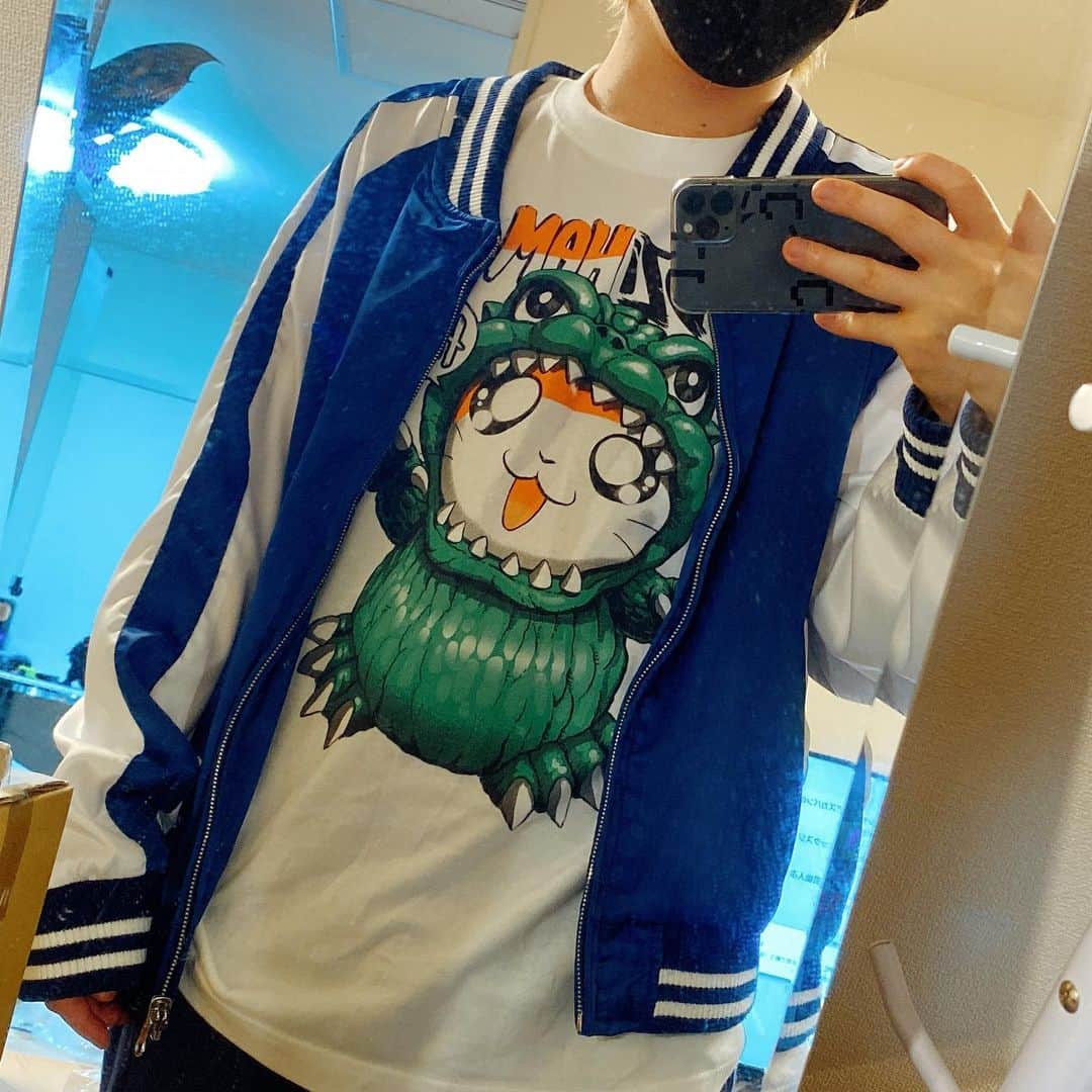 ぎわちん。さんのインスタグラム写真 - (ぎわちん。Instagram)「ゴジハムくんTシャツ✖︎海馬社長スカジャン #ゴジラ #ハム太郎 #とっとこハム太郎  #ゴジハムくん #Godzilla #hamutaro  #gojihamukun  #monster #怪獣 #かわいい #可愛い #cute #ハムスター #hamster  #ぎわちん #遊戯王」11月19日 15時50分 - giwa_chin