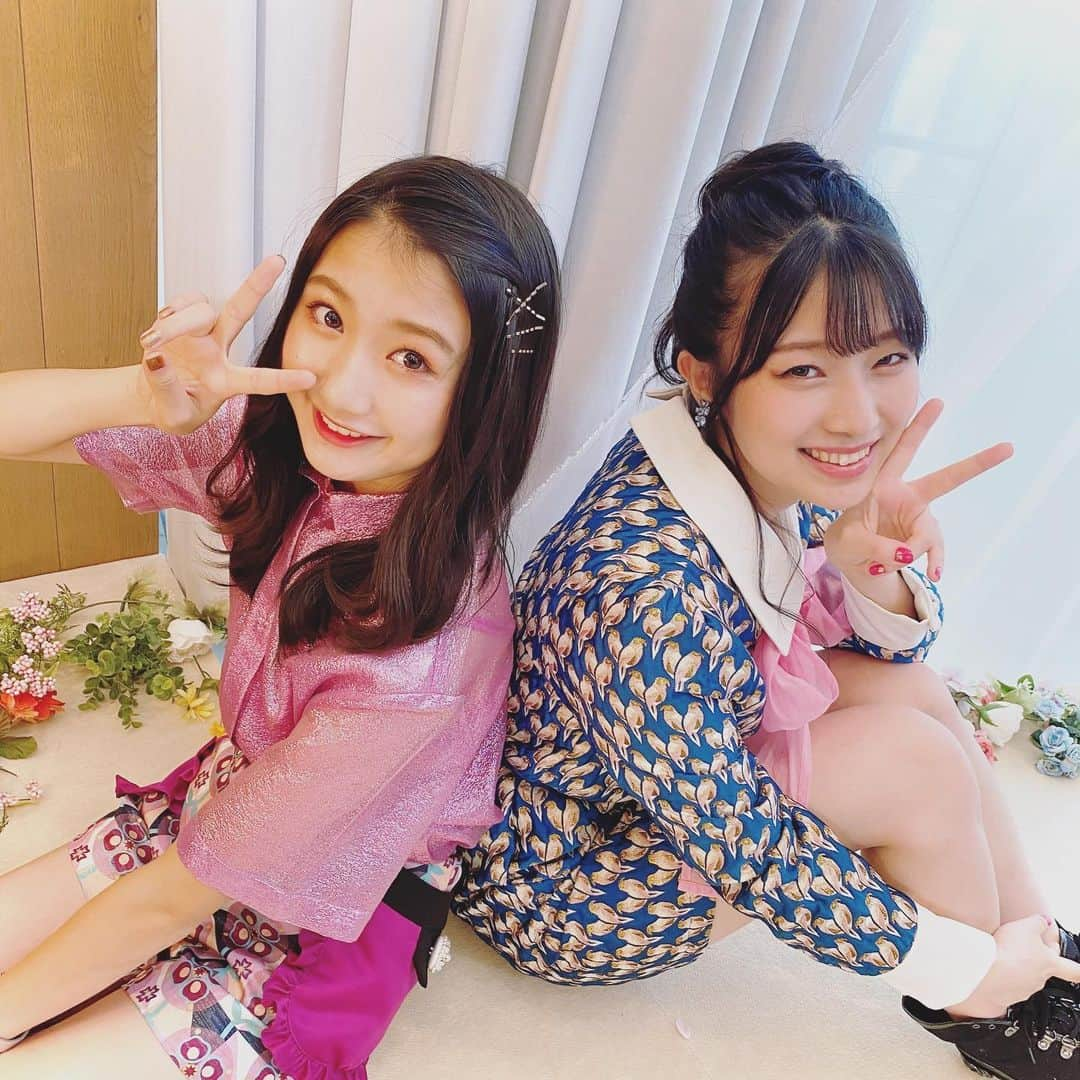 NMB48さんのインスタグラム写真 - (NMB48Instagram)「🤍﻿ ﻿ 📸オフショット﻿ 『恋なんかNo thank you!』﻿ ﻿ #塩月希依音﻿ #安部若菜﻿ #NMB48 ﻿ #恋なんかNothankyou ﻿ 2020.11.18(wed) on sale!!﻿」11月19日 16時08分 - nmb48_official