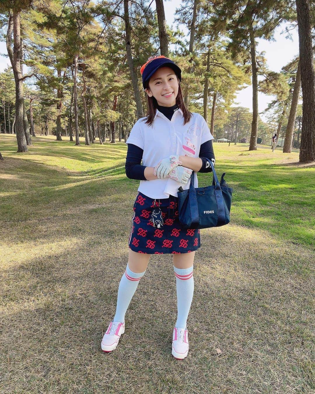 原明日夏さんのインスタグラム写真 - (原明日夏Instagram)「毎月恒例のゴルフ🏌️‍♀️  スコア136でした🥲  いつも150とかいくからこれでも少し良かったんだ🤣  とりあえず120切れるように頑張ります🥲✨」11月19日 16時09分 - hara.as