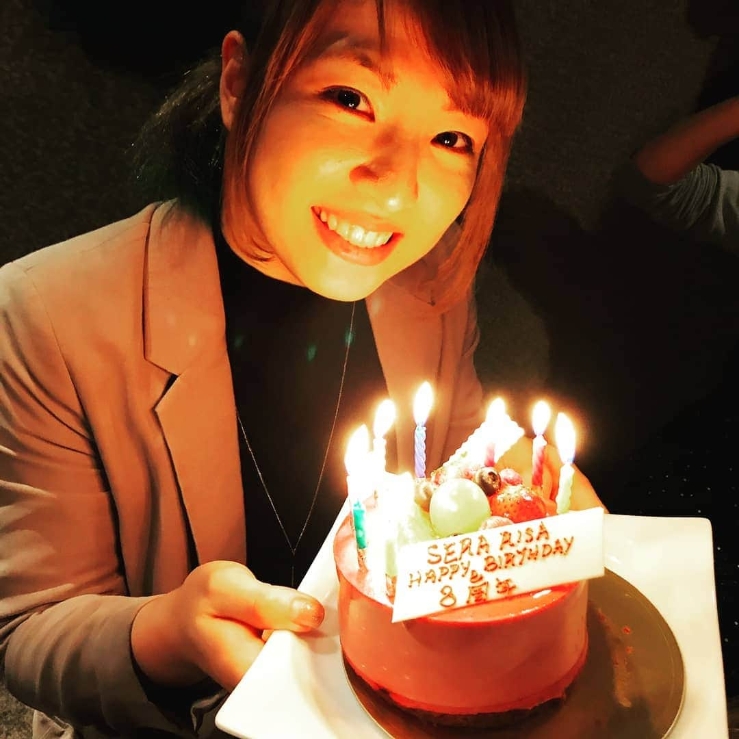 世羅りささんのインスタグラム写真 - (世羅りさInstagram)「29歳になりました❤️ 20代最後の年、楽しみます🥳🥳🥳 #はぴば #happybirthday  #11月19日生まれ #誕生日 #29歳 #20代最後」11月19日 16時22分 - sera_risa