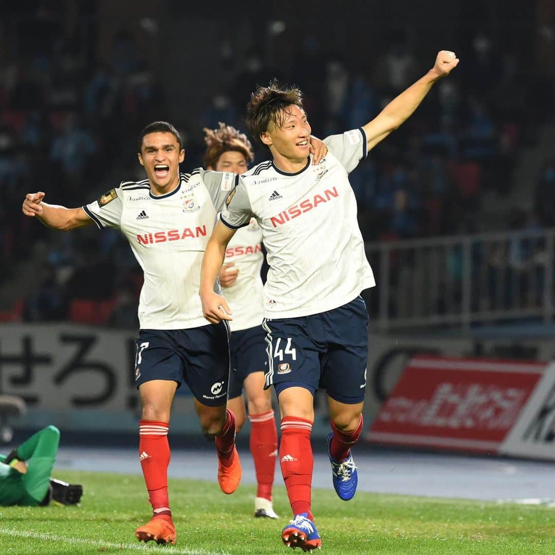 横浜F・マリノスさんのインスタグラム写真 - (横浜F・マリノスInstagram)「✊✊✊  #畠中槙之輔 #fmarinos」11月19日 16時43分 - yokohamaf.marinos