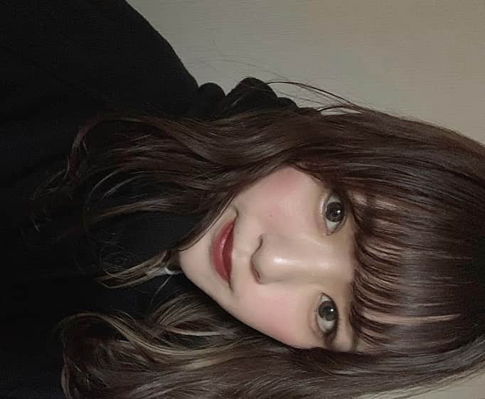のインスタグラム：「カラコンは【 @hapakristin.official 】さんから頂いたヘーゼル❕  クーポンコード『_saya_523_10』 で10％安く買えます♡♡  そしてオススメのマスカラとアイラインゲットしたからいつか紹介したい、✌🏻カラコンとアイメイクで顔めっちゃ変わる  solitary Kristin（hazel） dia 14.2 1day  @hapakristin_jp  @hapakristin」