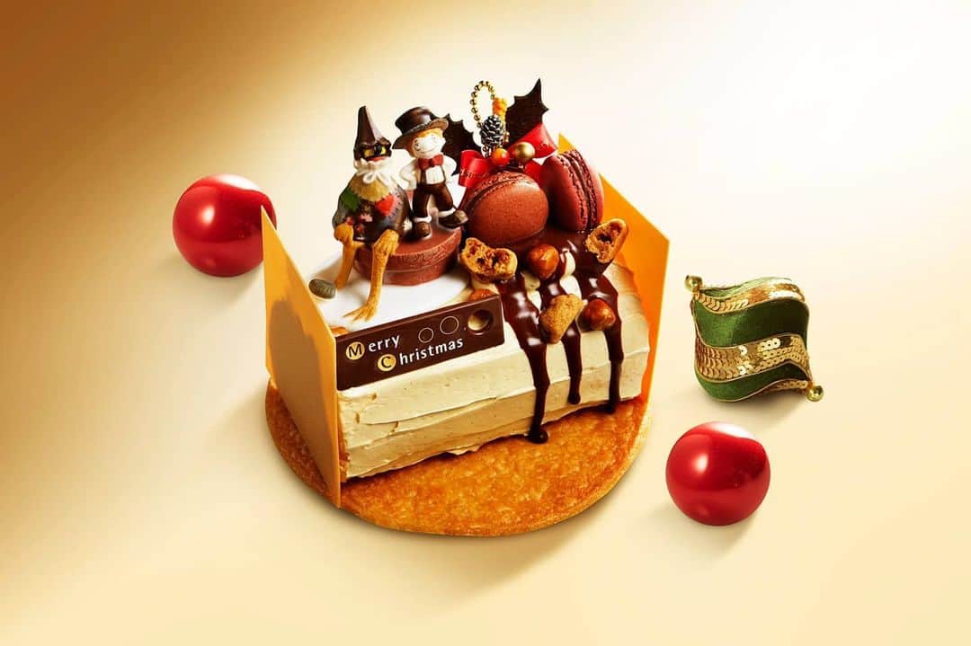 西野亮廣さんのインスタグラム写真 - (西野亮廣Instagram)「世界一のケーキ屋さんから素敵なクリスマスプレゼントを用意していただきました。  メチャクチャかわいい！！  『プペルケーキ』の御予約はプロフィール欄から。  　 ※こちらの商品は店頭での受け取り(発送は無し)になっておりますので、御注意ください。  　 #小山進 #エスコヤマ  #MerryChristmas #えんとつ町のプペル」11月19日 8時13分 - japanesehandsome