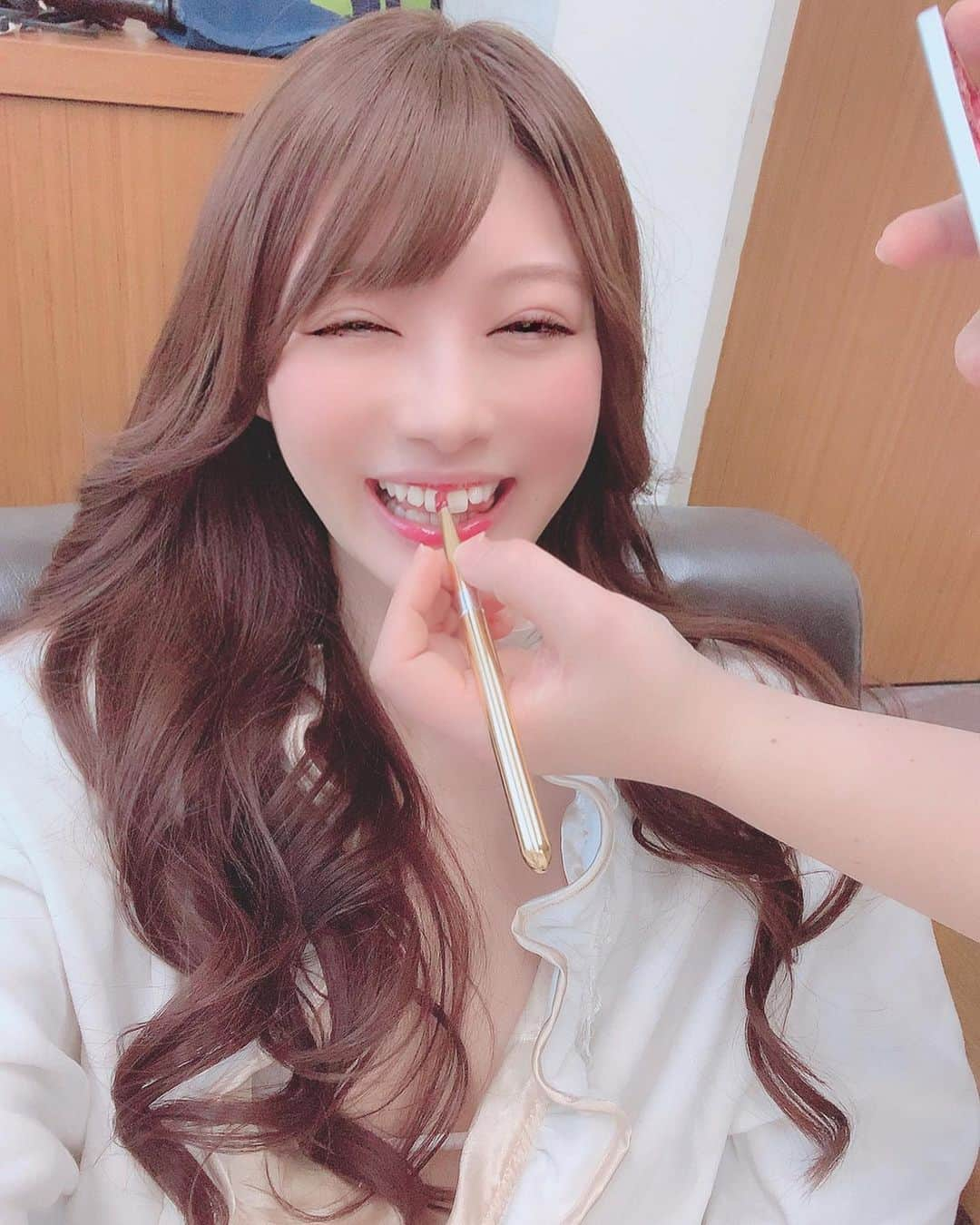 相沢みなみさんのインスタグラム写真 - (相沢みなみInstagram)「おはようございます☀ 今日も楽しい現場です🥳 . I'm enjoying today's shooting! . 高兴的瞬间😉 . #相沢みなみ  #撮影」11月19日 8時51分 - epoint2016