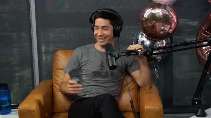 ニック・ビオールのインスタグラム：「My 200th episode of @viallfiles featuring @justinlong is available NOW on @stitcherpodcasts. They just rebuilt Stitcher across mobile and web to make it easier to listen to podcasts like @viallfiles. Download it today! #MadeForPodcasts #ad」