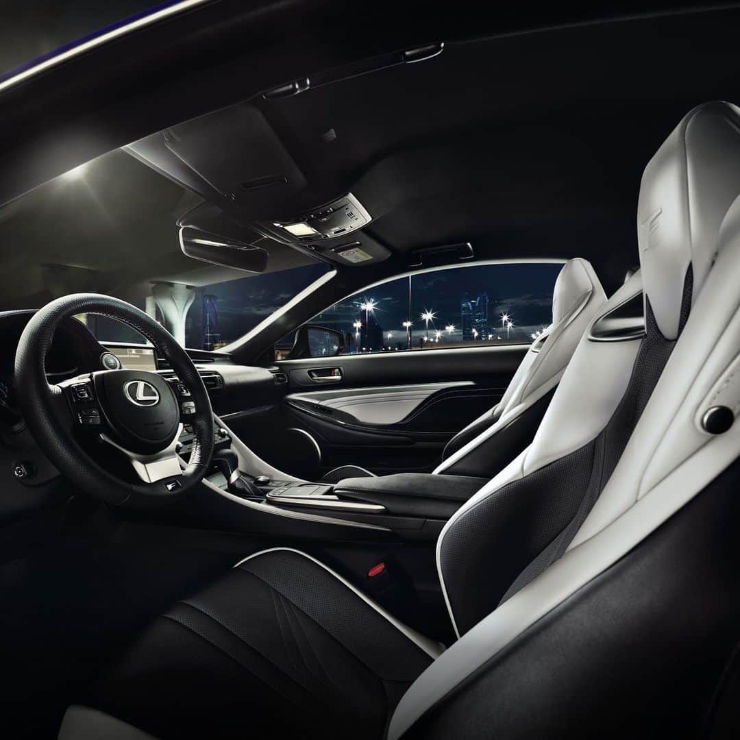 Lexus USAのインスタグラム：「You don’t have to be a racecar driver to be a race car driver. #LexusRCF」