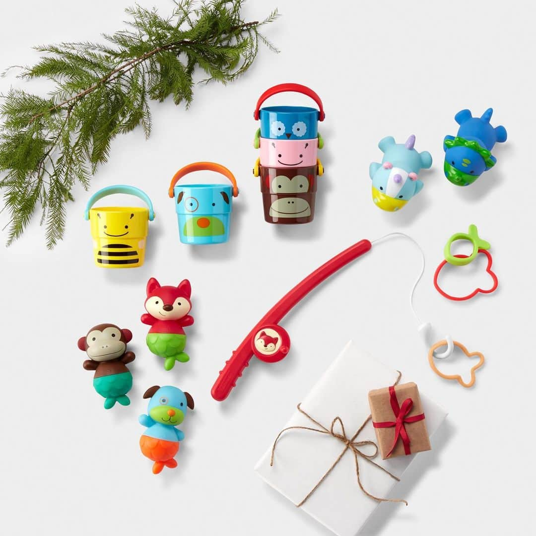 Skip Hopさんのインスタグラム写真 - (Skip HopInstagram)「#GiftTip! 🎁 Our cute & colorful ZOO bath toys are perfectly sized to stuff in your little ones' stockings! 🛀🧦  #holidaysmadebetter #bathtime #tubtime #stockingstuffers #skiphop」11月19日 9時35分 - skiphop