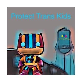 ケリー・オズボーンのインスタグラム：「As an out person in my local community, again this is Eli @beingelirigatuso talking, not Kelly (although she is uplifting my voice today and I am extremely grateful), I am often asked to support and mentor young people in my community. Representation is IMPERATIVE for them to see they are not alone and there are still so many of our youth who are unable to get the support they need. Some live in unsupportive homes with parents who are uneducated about what it means to be transgender, non-binary, Two Spirit, and gender non-conforming!   So I created Speaking of Happy to uplift and educate! It is a PASSION project and most of the time I am providing education at zero cost to parents of these kiddos as well as doing presentations to local businesses and non-profits who are seeking to create more open and affirming spaces for the folks like me who work for them.   I have shared my lived experience around my personal struggles with coming out and allowing my full self to be seen, heard, honored, and affirmed as well as my JOY around being in a relationship that honors and affirms all of me! Our youth need to see our JOY too! Many of them are living in unsupportive environments and statistics show that ONE supportive adult in their life can reduce their chances of dying by suicide by 40%!!!   I share this journey through Speaking of Happy and the adventures of Rainbow Batman who has traveled with me to many places you can see on @speakingofhappy Instagram page. If you want to support this initiative you can do so by clicking becoming a supporter on our patreon page at https://www.patreon.com/SpeakingOfHappy you can also find this link on our Speaking Of Happy profile! For as low as $5 a month you can view our content and support us and after five months we will send you a Rainbow Batman refrigerator magnet!    #MenomineeNation #TwoSpirit #WeAreHere #IndigenousPride #TransAndProud #TransTakeOver #TransMasculine #SpeakingOfHappy #NativePride #SomethingElse #BeYou #BeProud #NoOneWayToBeTrans」