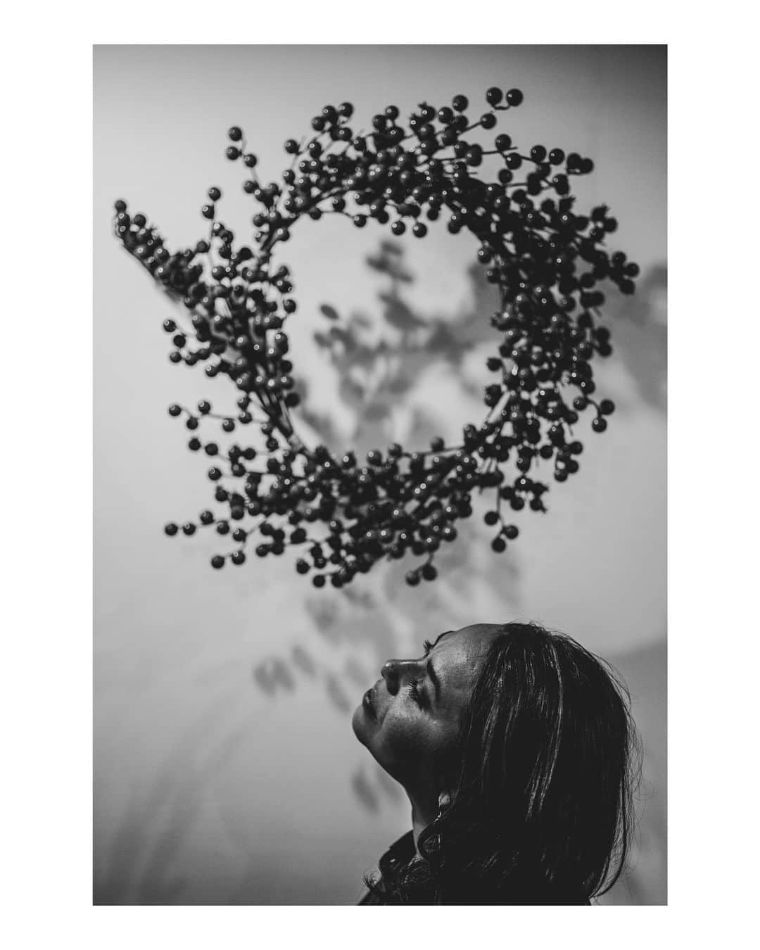 ユージン・バードのインスタグラム：「Iresol  Dancer In A Moment • #portrait #bw #beauty #byrdtography #inmybag」