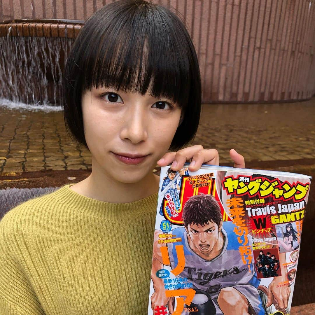 株式会社コンテンツ3のインスタグラム：「本日11/19発売の週刊ヤングジャンプに坂田莉咲が巻頭グラビア掲載させて頂いております！ 表紙にもちょこっとおります✨ ぜひ、ご覧ください!! #坂田莉咲 #コンテンツ3 #週刊ヤングジャンプ #ヤンジャン」