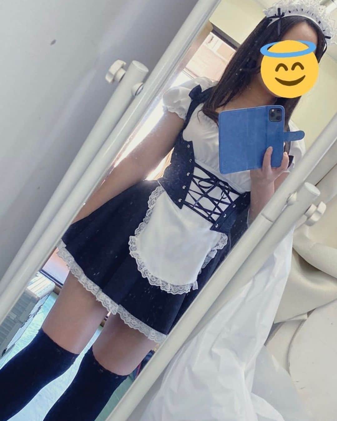 櫻美雪（旧さくらみゆき）のインスタグラム：「いい熟女の日　らしいですね 先日撮影でメイド服着ましたが熟女の仲間入りしたいなぁ 年齢的には熟女なのかな🤔  #いい熟女の日 #熟女 #メイド #メイド服 #av #av女優 #jav #sexy #ニーハイ #セクシー女優 #撮影」