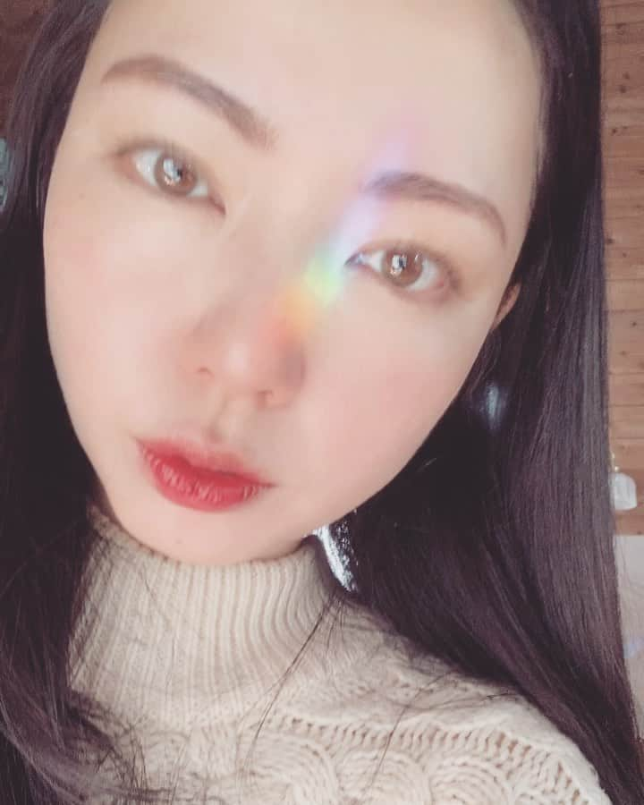 永野桃子　のインスタグラム：「ちょっこりお久しぶりです💖  お山から戻ってきました❣️ 二週間程度のアーシストレジデンスでした。(詳しくは @momoko_nagano でレポしたよ💖)  ちょっと息をつく間も無くて投稿久々になってしまいました...‼️  写真集年内に出せるように頑張るね✨ 写真のセレクトはほぼ完了。あとはレタッチとEPUBの作業だぁ😭‼️  応援宜しくお願いします...❣️❣️🍑  ではでは #本日もお疲れ様でした　💖」