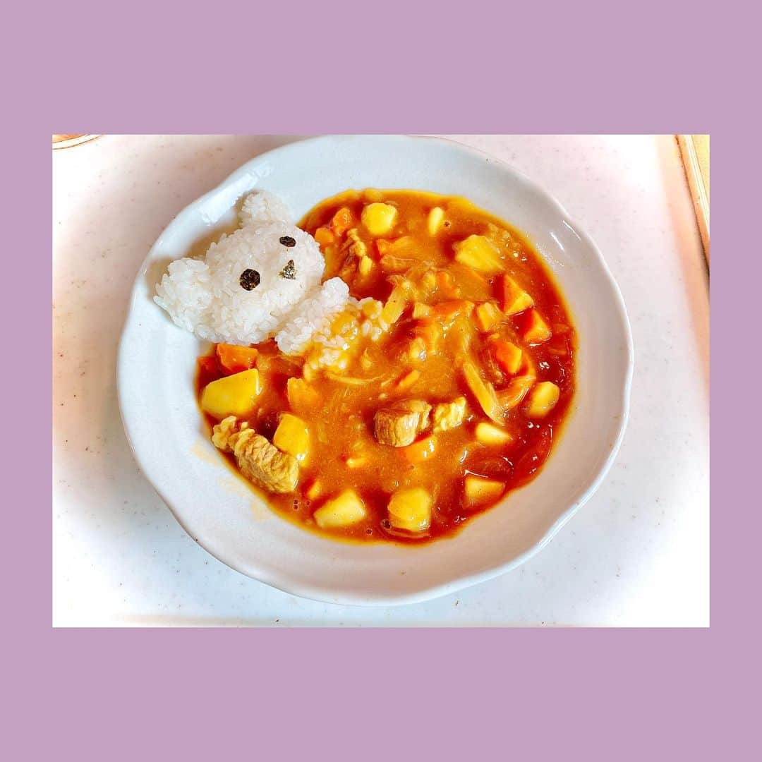 福島雪菜さんのインスタグラム写真 - (福島雪菜Instagram)「今日の朝ごはん( ˶˙ᵕ˙˶ ) * ✧カレーライス🍛 * カレーライスの次の日の朝って カレーライスになりがち。わら * * #手料理❤️ #おうちごはん」11月19日 12時01分 - yukina_fukusima