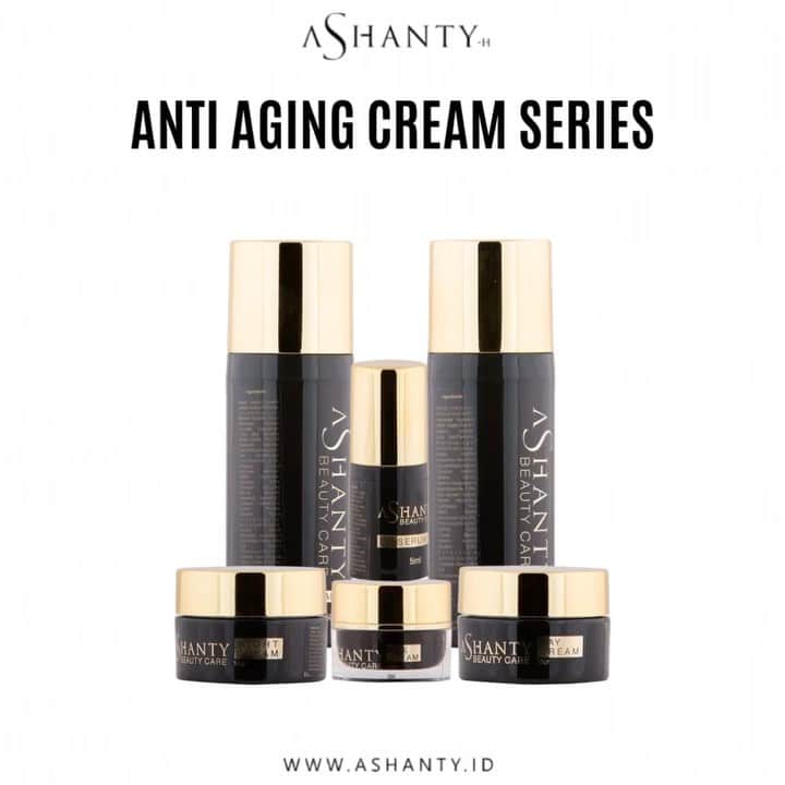 ASHANTY BEAUTY CREAM OFFICIALのインスタグラム：「Takut tanda penuaan dini muncul sebelum waktunya ? Jangan khawatir selama kamu merawat wajah menggunakan Ashanty Beauty Cream Anti Aging Series, wajah akan selalu terawat dan terlindungi. Anti Aging Cream Series by @ashantyid bermanfaat untuk mencerahkan, melembutkan, melembabkan, mengencangkan, mengenyalkan, mengecilkan pori - pori, menghilangkan kerutan dan garis halus 🖤  _____________________________ Informasi dan pemesanan  Ashanty Beauty Cream Chat Via WA : WA: 081293823950 WA: 081287388885 WA: 087778489900 WA: 085781140354 ⚡️ Fast Respons Click Link On Bio Instagram @ashantyid ❣️ ______________________________ #ashantybeautycream #creamashanty #skincareashanty #skincare #skincareartis #skincarelokal #creamwajah #creamperawatanwajah #obatjerawat #jerawat #kosmetik #krimwajah #creamwajah #whiteningcream #ashantyid #ashanty」