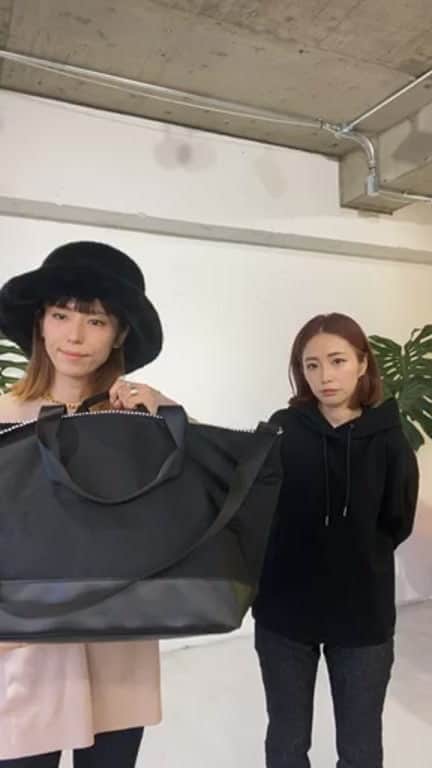 イアリサのインスタグラム：「本日18:00〜HAPPY  BAG発売です☺︎」