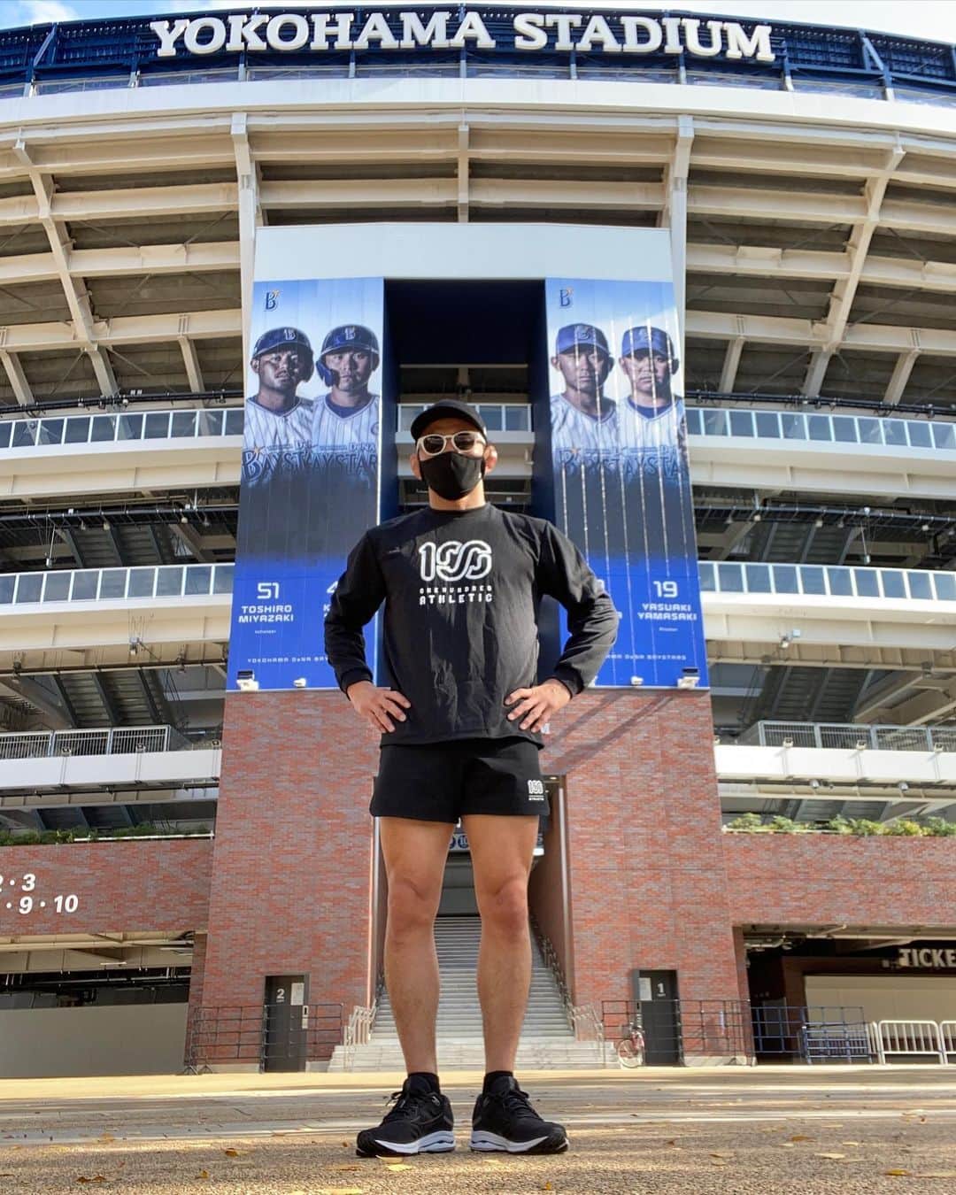 のインスタグラム：「UNORUN  #今朝のみなとみらい  #がんばれベイスターズ   #unorun #caoluno #onehundredathletic #100A #100athletic #unocaolshowten  #newerajapan #stancesocks #oakleyjapan  #mizuno #mizunorunning  #横浜スタジアム #宇野薫」