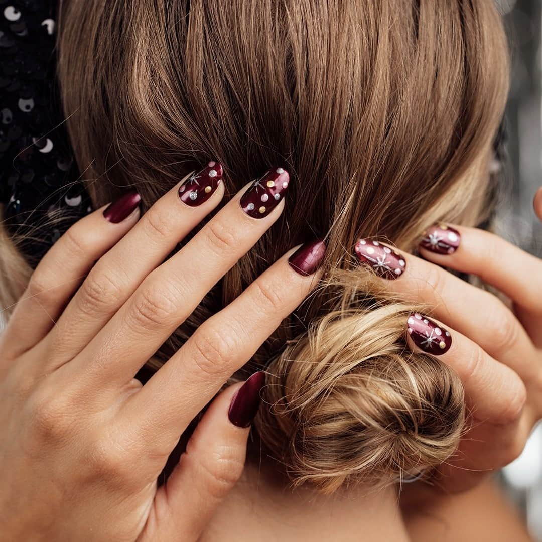 OPIさんのインスタグラム写真 - (OPIInstagram)「A #DIYNailArt design that was made to dazzle.✨ Nothing says glam like a deep red adorned with #Swarovski. Head to our #linkinbio for the tutorial.   #ColorIsTheAnswer #OPIShineBright #NailArtInspo #RedMani #DIYNails #HolidayMani #NailTrends #HolidayNails #HolidayNailInspo #HolidayGlam #ThanksgivingNailInspo #NailsOnPoint #ThanksgivingMani #TrendyNails #2020NailTrends #RedYToTwinkle」11月19日 12時45分 - opi