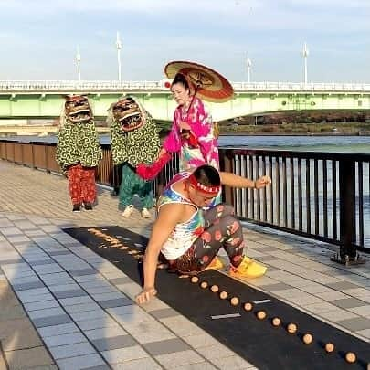 チェリー吉武さんのインスタグラム写真 - (チェリー吉武Instagram)「Guinness World Records updated！ ギネス世界記録達成! 【Most nuts crushed by sitting down in one minute】 ・1分間でくるみを座って割った最多数【122個】  #GWRday #たいとう愛 #浅草 #スカイツリー #道の駅雷電くるみの里 #チェリー吉武 #mrcherry」11月19日 12時48分 - mrcherry_amazing