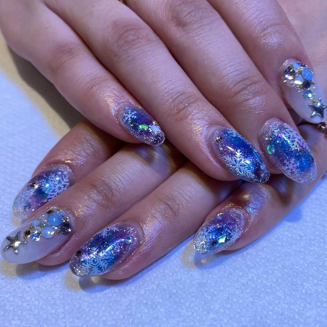 うららさんのインスタグラム写真 うららinstagram Newネイル 冬仕様可愛い ネイル ネイルデザイン スカルプ 雪 ゆき 冬 冬ネイル ブルー 雪の結晶ネイル 雪の結晶 ラメネイル ラメ キラキラネイル キラキラ きらきら キャバ嬢 キャバ