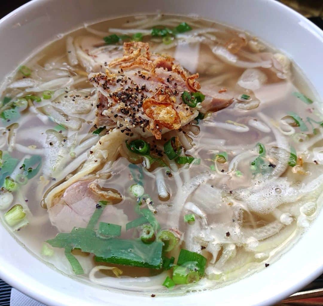 八木良さんのインスタグラム写真 - (八木良Instagram)「#蒸し鶏のフォー #フォー #ベトナム料理」11月19日 13時14分 - makotoyagi79