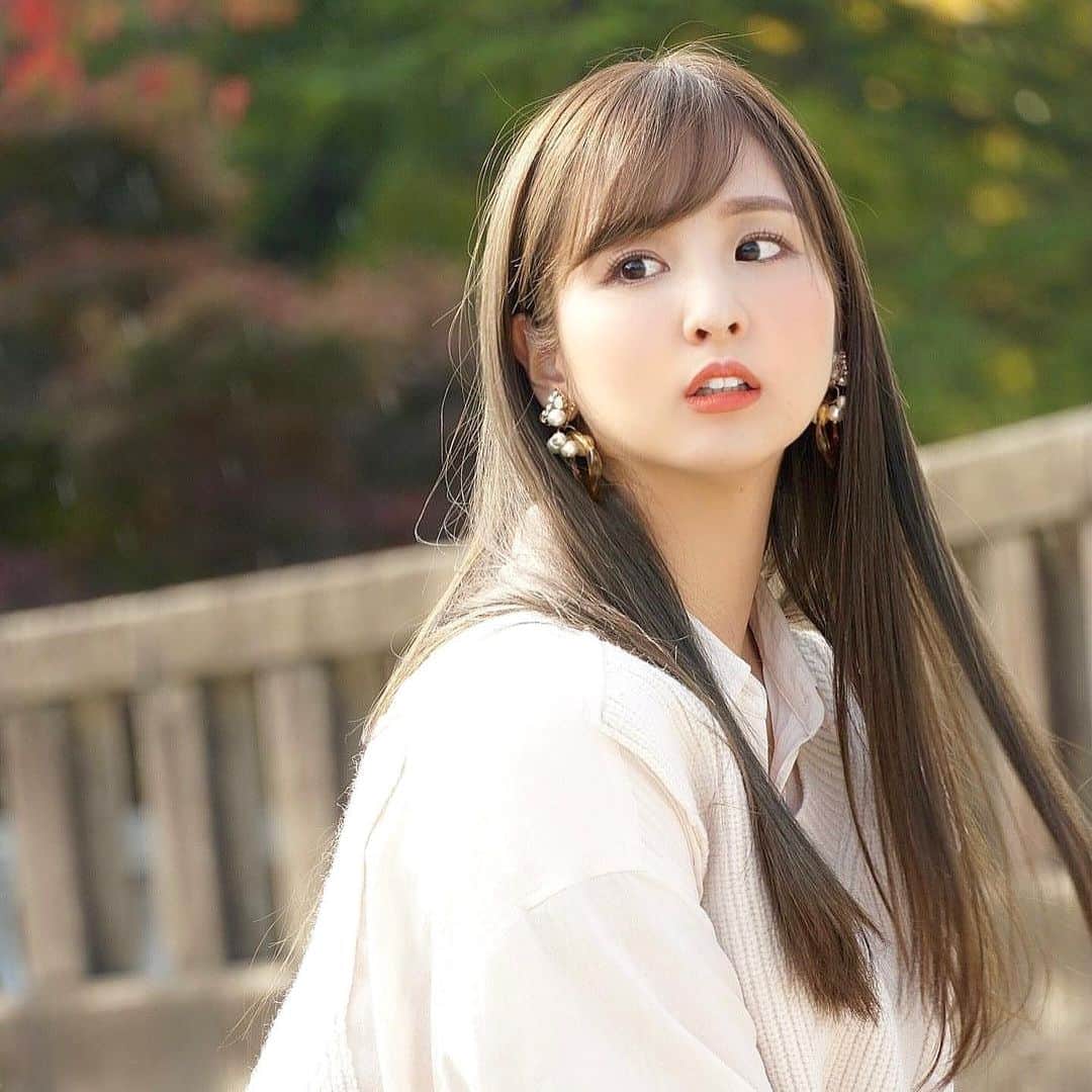 のインスタグラム：「🍁🍂  #cocodeal  #安田七奈 #なーちゃ #レースクイーン #rq #ラウンドガール #グラビア #グラビアアイドル #グラドル #インスタグラビア#美乳 #水着 #ビキニ #ムチムチ #むちむち #wedssport #bandoh #セクシー #セクシー美女#wedssportracinggals #followme #japanese #japanesegirl #instagood #instalike #photooftheday #팔로우 #얼스타그램 #粉我 #非常好 ⠀ ⠀」