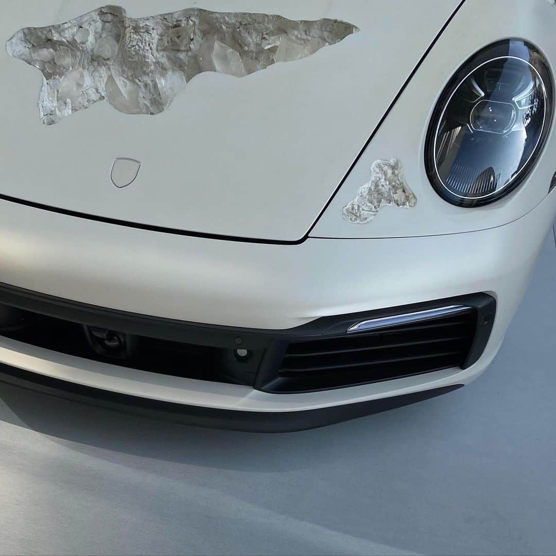 Porsche Japanさんのインスタグラム写真 - (Porsche JapanInstagram)「侵食された911?  ダニエル・アーシャムの象徴的なモチーフを外観に取り入れたアートカー「Crystal Eroded Porsche 911」を渋谷パルコにて本日限定で公開。 どうぞお立ち寄り下さい。  #ポルシェ #Porsche #911 #DanielArsham #アート #渋谷PARCO1周年おめでとうこざいます」11月19日 14時23分 - porsche_japan