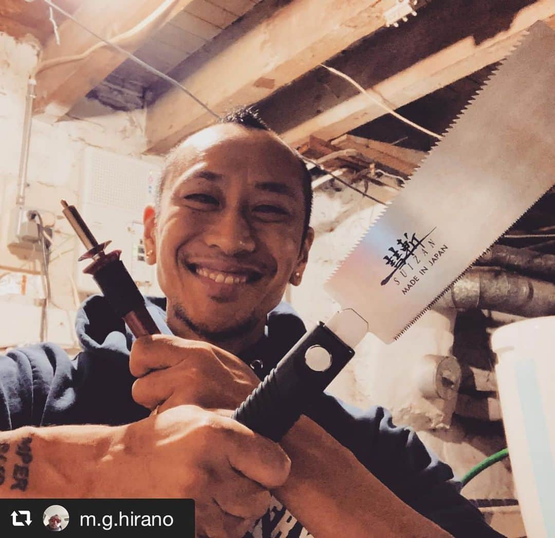 SUIZAN JAPANさんのインスタグラム写真 - (SUIZAN JAPANInstagram)「Happy anniversary❣️Enjoy woodworking👍﻿ ﻿ #repost📸 @m.g.hirano﻿ 5th year anniversary gifts from wifey (Japanese saw and wood burning kit)! Marriage gifts are dope!﻿ ﻿ #anniversary #anniversarygift #5thanniversary #semperfi #carpentry #japanesesaw #japanesesaws #ryoba #nokogiri #suizanjapan﻿ ﻿ #suizan #japanesetool #japanesetools #craftsman #craftsmanship #handsaw #pullsaw #flushcut #woodwork #woodworker #woodworkers #woodworking #woodworkingtools #diy #diyideas #japanesestyle #japanlife」11月19日 14時41分 - suizan_japan