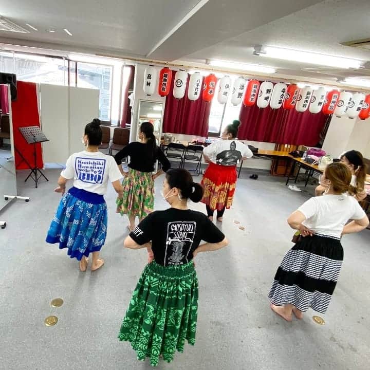 小錦千絵（TAUPOU）さんのインスタグラム写真 - (小錦千絵（TAUPOU）Instagram)「🌺ALOHA🌺  ✨✨✨✨Hula Lessons day✨✨✨✨  ・ ・ ・ ・ ・ #フラダンス #hula #ダンス #フラレッスン #lessons」11月19日 14時52分 - taupou52