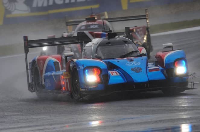 ジェンソン・バトンさんのインスタグラム写真 - (ジェンソン・バトンInstagram)「2yrs ago today I stood on the podium in a @fiawec_official race with team mates @vitalypetrov & @aleshin_official. This is still my only podium in WEC, let’s change that 😉 #smpracing #br1 #wec」11月19日 14時56分 - jensonbutton