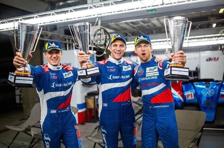 のインスタグラム：「2yrs ago today I stood on the podium in a @fiawec_official race with team mates @vitalypetrov & @aleshin_official. This is still my only podium in WEC, let’s change that 😉 #smpracing #br1 #wec」