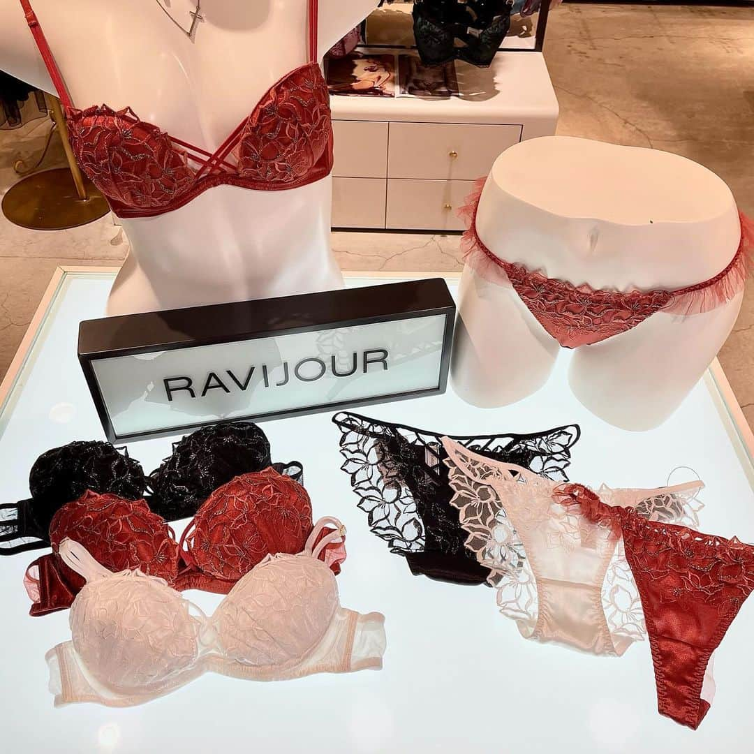 Ravijour札幌4丁目プラザ店のインスタグラム