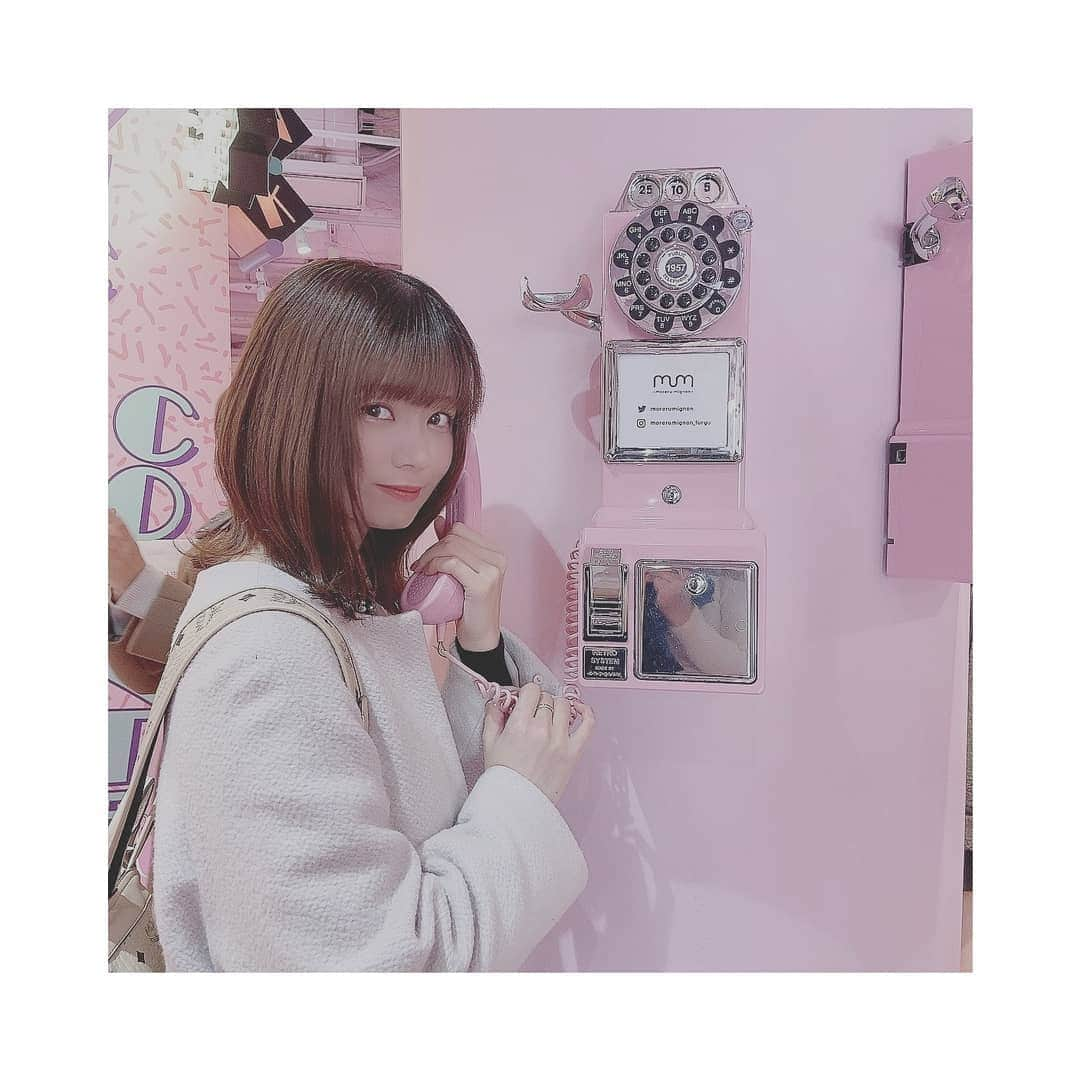 小泉里紗さんのインスタグラム写真 - (小泉里紗Instagram)「Halo? Aku Risa!🤙📱✨」11月19日 15時15分 - risa_kizm