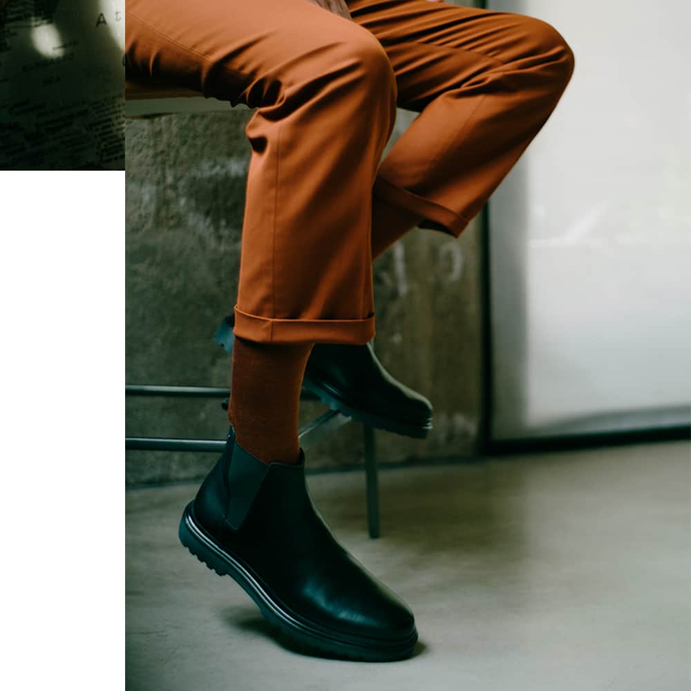 アルベルトガルディアーニのインスタグラム：「Walk in comfort with flawless design.⁣ #Guardiani #MenShoes」