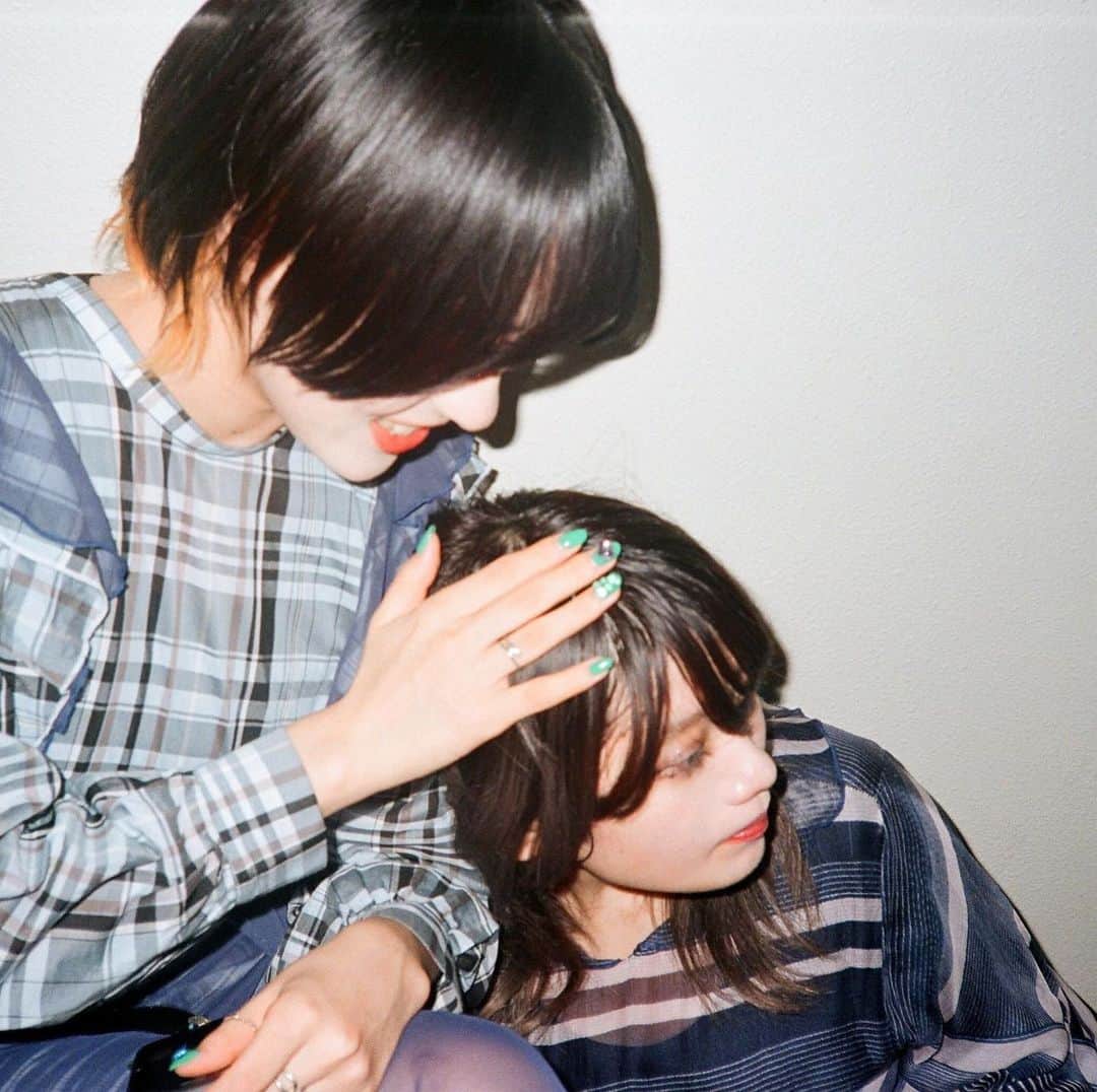 綾瀬志希さんのインスタグラム写真 - (綾瀬志希Instagram)「ここか！ ぽと🎥momoserei_1113」11月20日 1時43分 - shikinobu